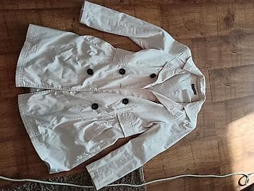 Suknje: Ženski bež trenč kaput - Klasičan dvoredni kroj sa 6 crnih dugmadi - — 1