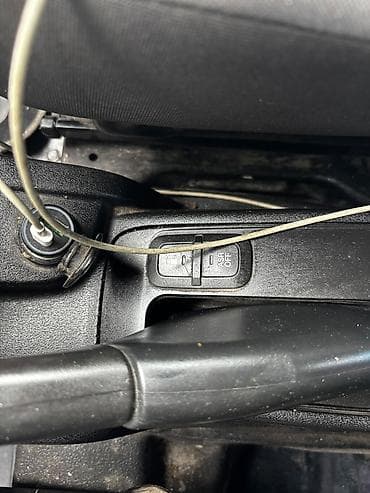 tesla feature 3.1 baterija: Fiat Doblo Benzin+metan. Karoserija i prostor za teret: - Zatvoreni — 4