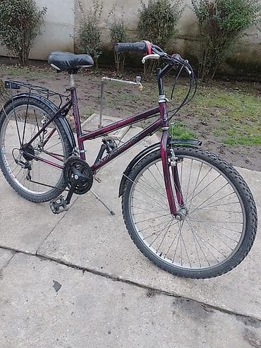 Biciklo 26 cola je u dobrom stanju sa vidljivim tragovima koristenja!