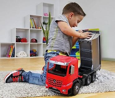 legendarni kamioni 21: Lena licencirani kamion kiper – Mercedes Arocs 835508-60 Za sve male — 5