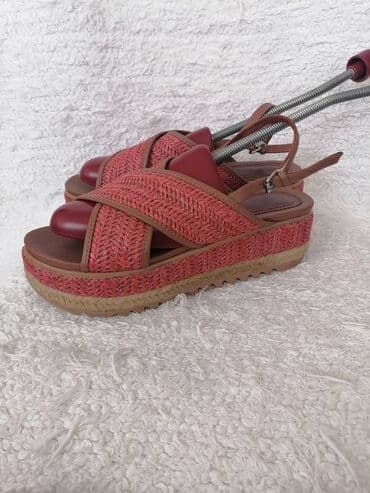 liu jo mokasine zenske: Sandals, 40 — 4
