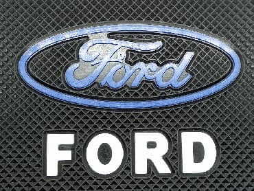 teretne gume 13 c: Neklizajuća podloga FORD FORD gumena neklizajuća podloga. Dimenzije — 4