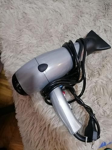 Fen profi Hairlux 2000w made in Italija
Ispravan
 Mirjevo