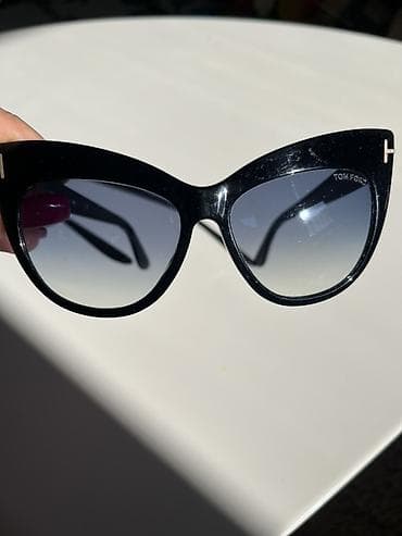 Other Accessories: Tom Ford ženske sunčane naočare – model Nika TF523, boja 01W (crni — 4