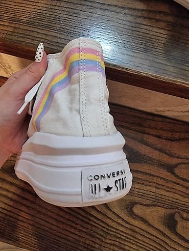 ugg tazz beograd: Converse Chuck Taylor All Star platform patike – Youth 33.5velicina - — 1