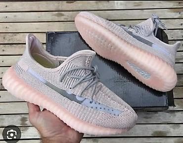 jeftine patike zenske: Patike – model inspirisan Yeezy Boost 350 V2, u svetloružičasto‑sivim — 2