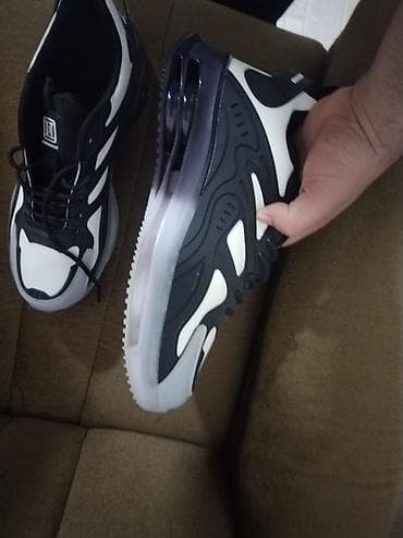 Uniseks sportske patike sa vazdušnim đonom - Boja: crno‑bela sa sivim