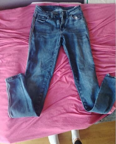 nesal jeans слике: 5 pari farmerica, sve su ocuvane
XS/S 
M sara, crop, only, brug — 2