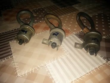 polovne letnje gume 215 55 r16: Elektro vakumski ventil sa gumenim crevom lada 2107 riva,2104 karavan — 3
