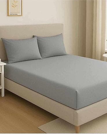 Metraža: Prelepe prolećne boje čaršava s lastežom i dve jastučnice 220x240. I — 5