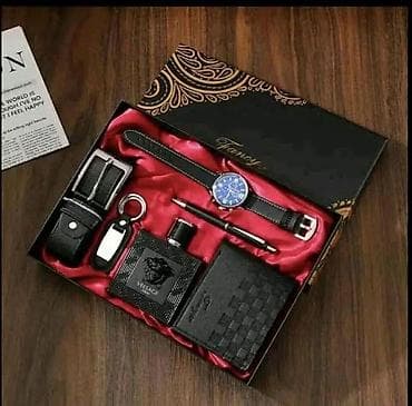 Versace, Set: Privezak, Materijal: Koža