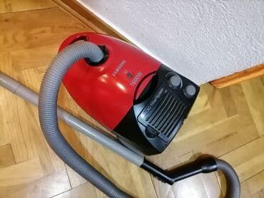 polovan samsung: Usisivač Samsung 1600w. Odličan usisivač Papirna kesa Dobro vuče i tih — 4