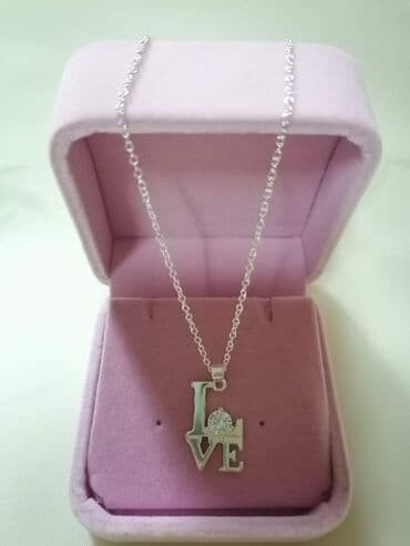 srebrna ogrlica sa krsticem: 800 — 10