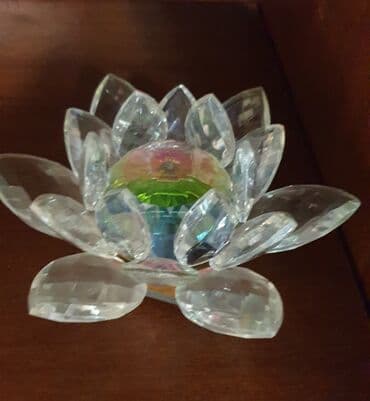 Figure: Swarovski-lotos
made in italy — 1