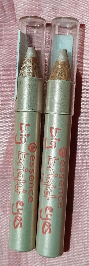 crop top h: Set kozmetike za usne i obrve – više komada Sadržaj: - Tečni ruževi i — 6