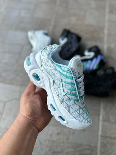Women's Sneakers and athletic shoes: 41 — 1