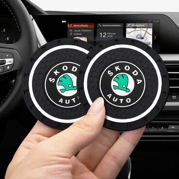 adapter za auto upaljač sa 220v na 12v: Neklizajuća podloga držača za čaše - ŠKODA Neklizajuća podloga držača — 10