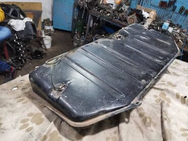 plovak za rezervoar za vodu: Rezervoar Lada 2121,21213 Niva br.3 . Polovno, ocuvano. Skinuto sa — 9