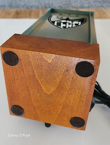 Sobne biljke: Dekorativna stona lampa – motiv “Делије Север” Crvena Zvezda - — 5