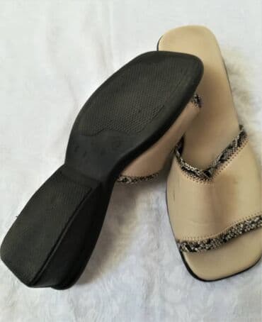 c a papuce: Fashion slippers, 38 — 2