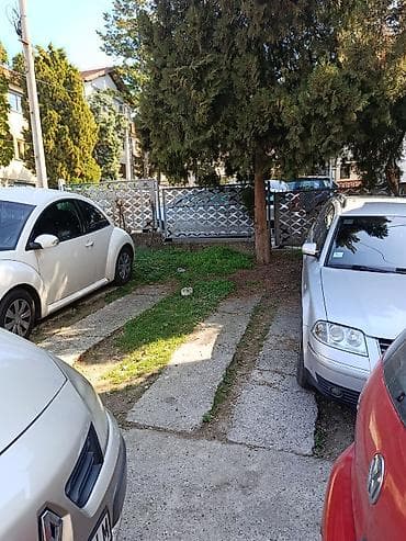 Tražim sobu za izdavanje: IZDAVANJE: Garsonjera sa DVORIŠTEM i PARKINGOM – Kanarevo Brdo ​Izdaje — 10