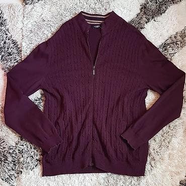 Dzemper LC waikiki,veoma kvalitetan, samo je visio u ormaru, oflican