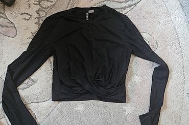 push up ves: Dve majice H&M. Jedna xs druga s. Obe odgovaraju za obe veličine — 1