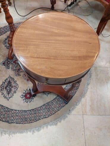 deciji set sto i stolica: Manji sto 200e — 2