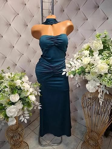 pull i bear: Elegantna duga haljina u petrolej zelenoj boji. - Dizajn 2-u-1: može — 1