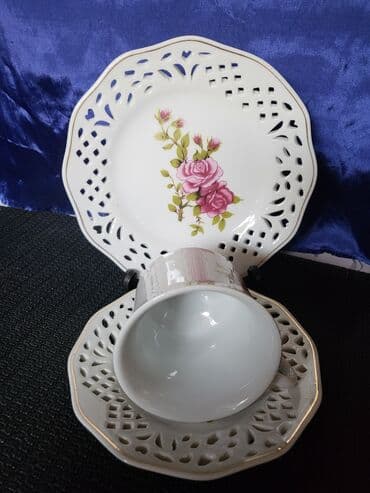 porcelanske solje za caj: Set trodelni porcelanski 70te. Set je perfektan,sve na njemu odsjaj — 2