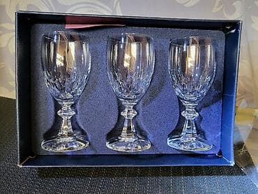 kalendar 2004 godine: Case kristal,led kristal za vino 1970/80ta.godina Zwiesel Nemacka — 1