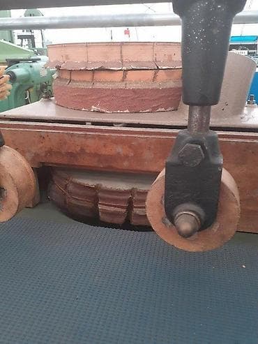 mega maxi alat: APOKALIPSA DOO Šmirgl mašina sa trakom 1584-18 🔧 Ukupna radna širina — 2