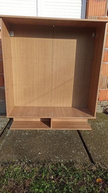 Sofas and couches: Dressers — 7