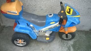 decije igracke patrolne sape: Deciji tricikl na akumulator 6 V veliki, polovan, precnik tocka 25 — 1