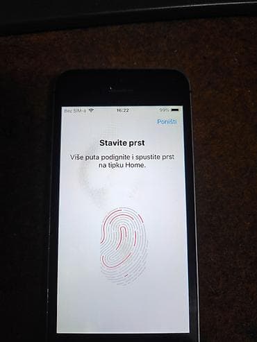 xbox one s srbija: Apple iPhone 5S- 4.0"telefon je ocuvan kao nov baterija drzi jako — 7