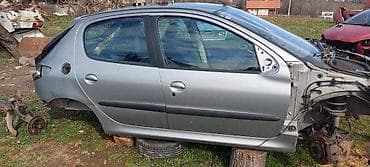 auto delovi ivanjica: ZADNJA DESNA VRATA SIVA EZA ZA PEUGEOT 206 | imam sve delove za — 1