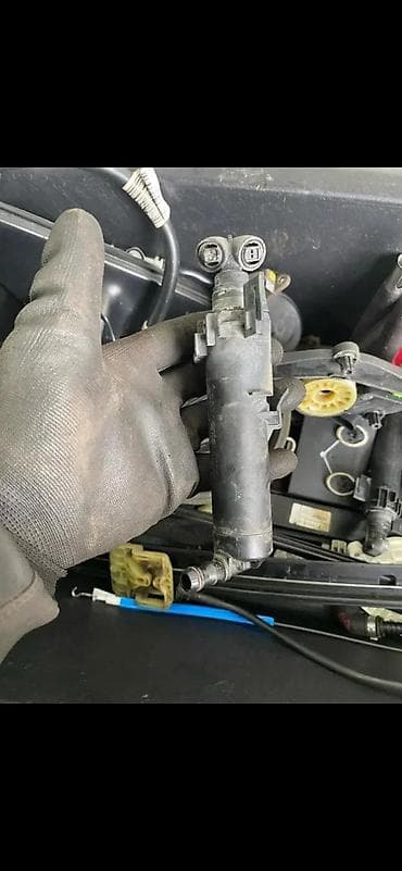 lovato prekidac za plin: AUDI A4 A5 1 PRSKALICA FARA PERAC | Audi a1 a3 a4 a5 a6 a7 a8 q5 q2 — 1