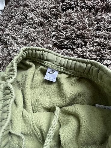 alo trenerke zenske: Trenerka Nike, bоја - Maslinasto zelena — 2