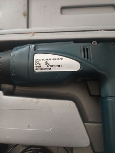 cepac drva za busilicu: Aku bušač/odvijač u koferu Specifikacije (prema oznaci na uređaju): - — 2