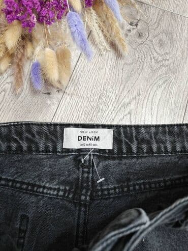 Denim Teksas suknjica Veličina L Struk po 40 cm Dužina 42 cm Za sve na lalafo.rs Denim Teksas suknjica Veličina L Struk po 40 cm Dužina 42 cm Za sve