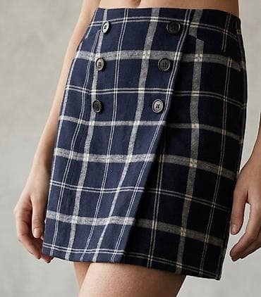 Ženska mini suknja na preklop sa tartan (kariranim) dezenom. - Boja