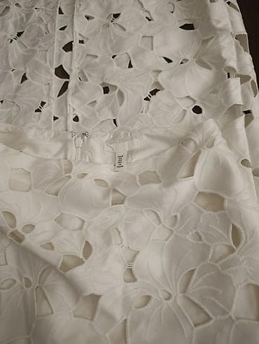 hm svečane bluze: Bela čipkana suknja – A-kroj/midi dužina - Materijal: čvršća tkanina — 3