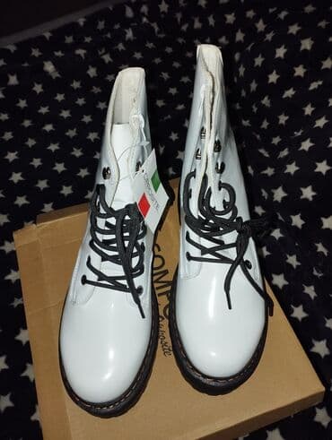 stikle new yorker: High boots, Opposite, 41 — 1