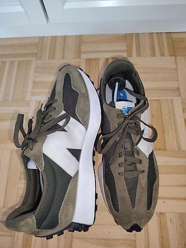 patike 483 cena: New Balance patike – model inspirisan retro trkačkim siluetama (serija — 4