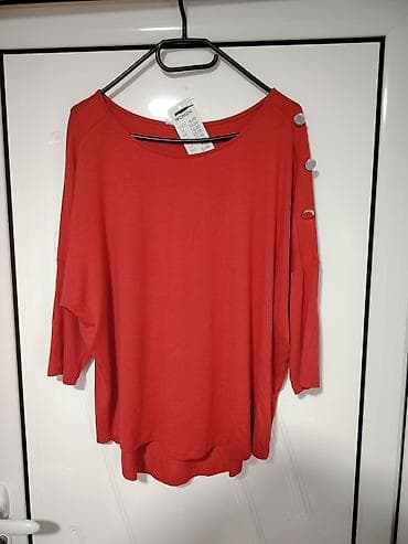 svecane bluze i tunike: Ženska majica/bluza – crvena - Model: široka, opuštenog kroja sa — 2