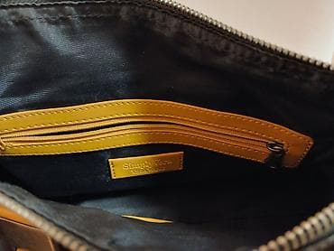 srca za kicanke: Kožna torba SimplyVera Vera Wang – crna sa konjak detaljima - — 4