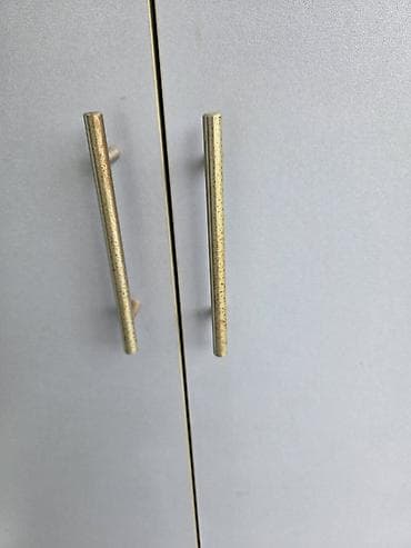 ormari forma ideale cene: 2 Siva dvokrilna ormana sa policama - Materijal: pločasti materijal — 4