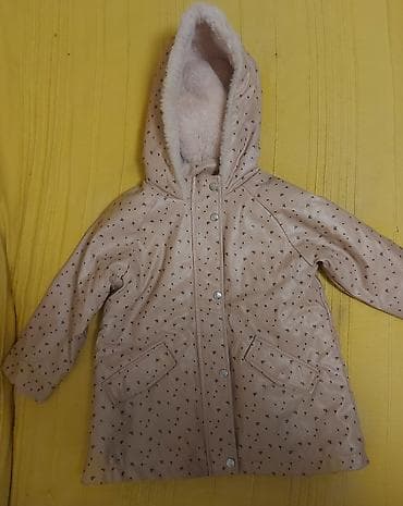 Zara jaknica za devojčice, veličina 2-3 godine, gumirana, sa postavom na lalafo.rs Zara jaknica za devojčice, veličina 2-3 godine, gumirana, sa postavom
