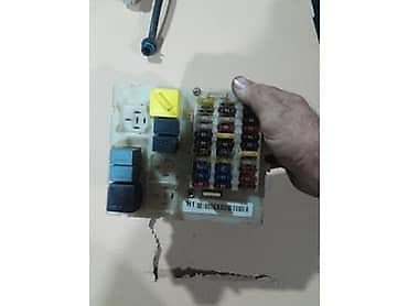 auto otpad ruma: KUTIJA OSIGURACA ZA FORD FOCUS OD 2004. DO 2007. GOD. | SMEDEREVSKA — 2