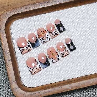 set za negu noktiju: Set presovanih noktiju – dizajn u nude/black stilu sa animal print — 4